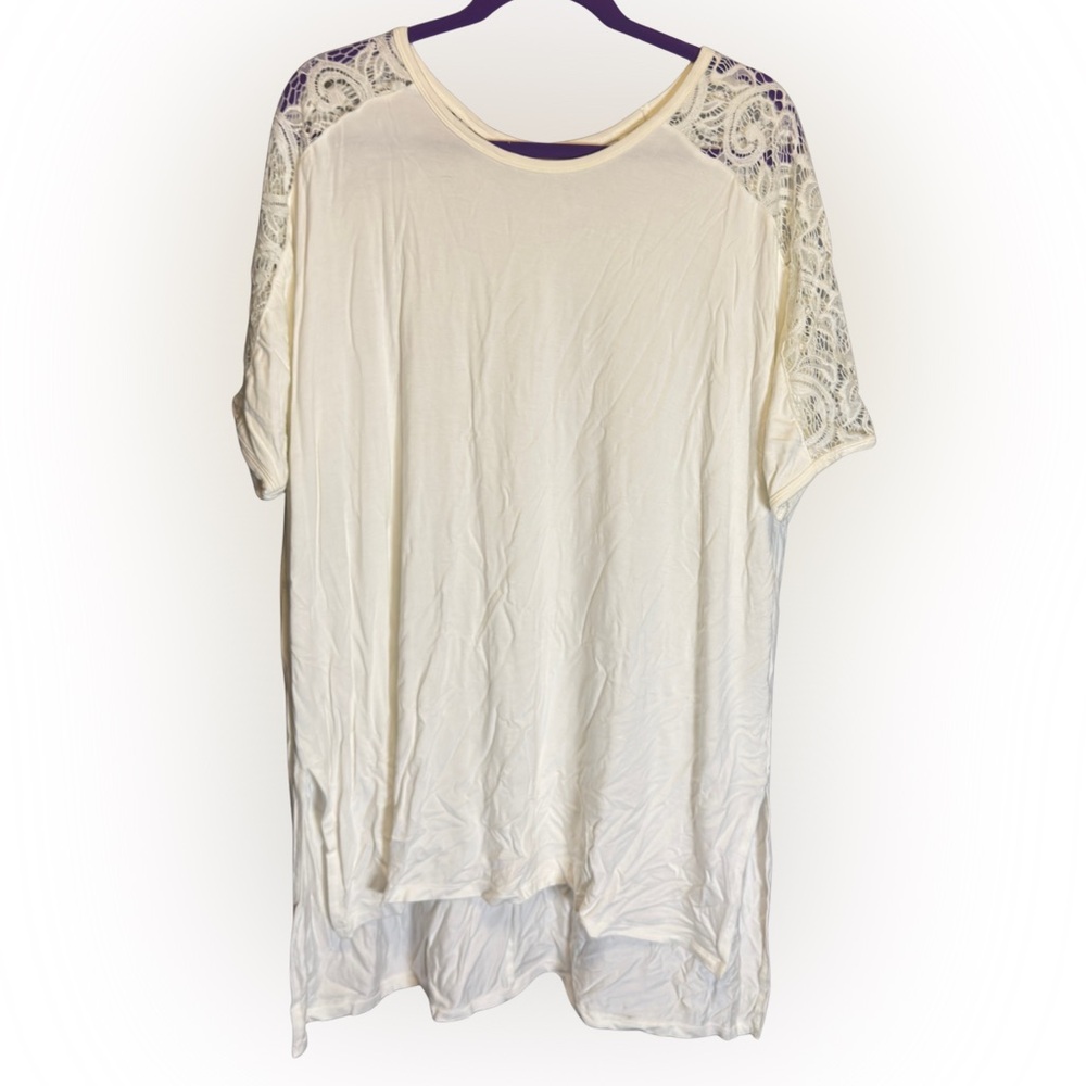 Zenana Outfitters Cream Lace Sleeve Top